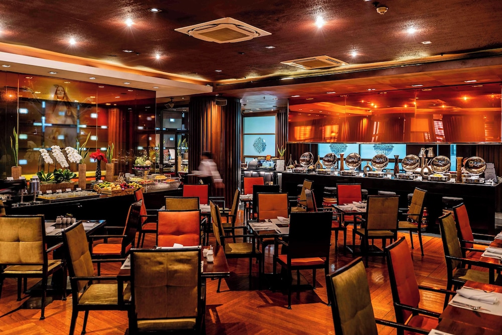 Tower Club at Lebua 32/49