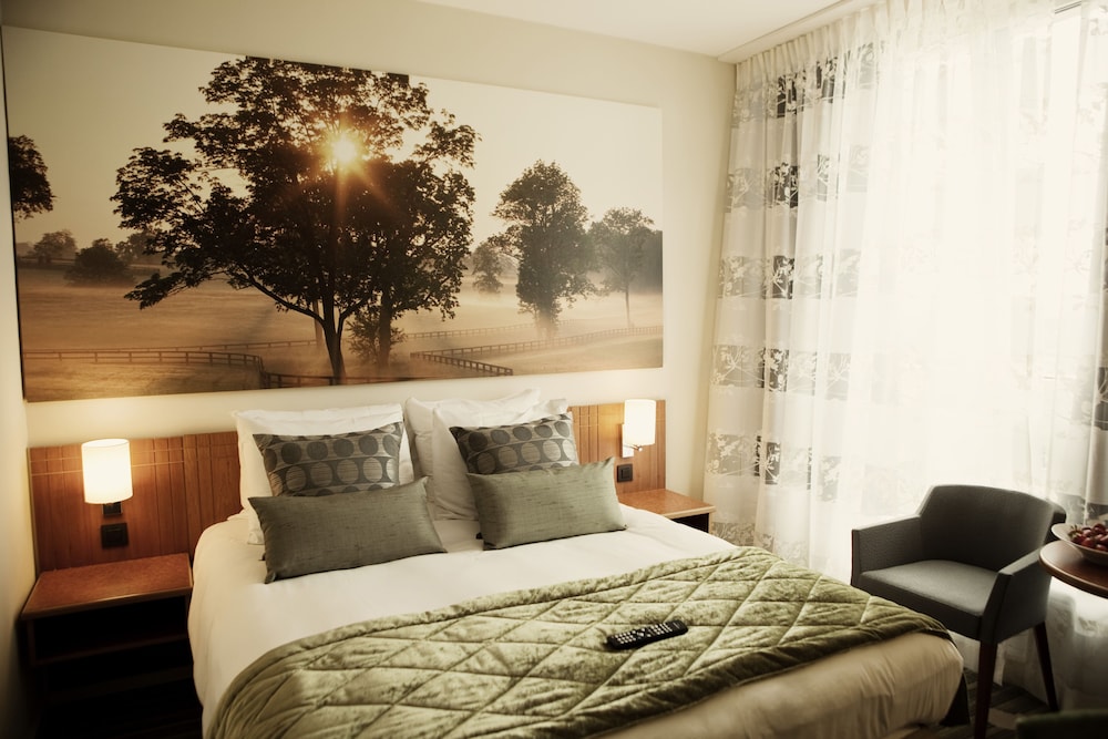 Crowne Plaza Antwerp 24/80