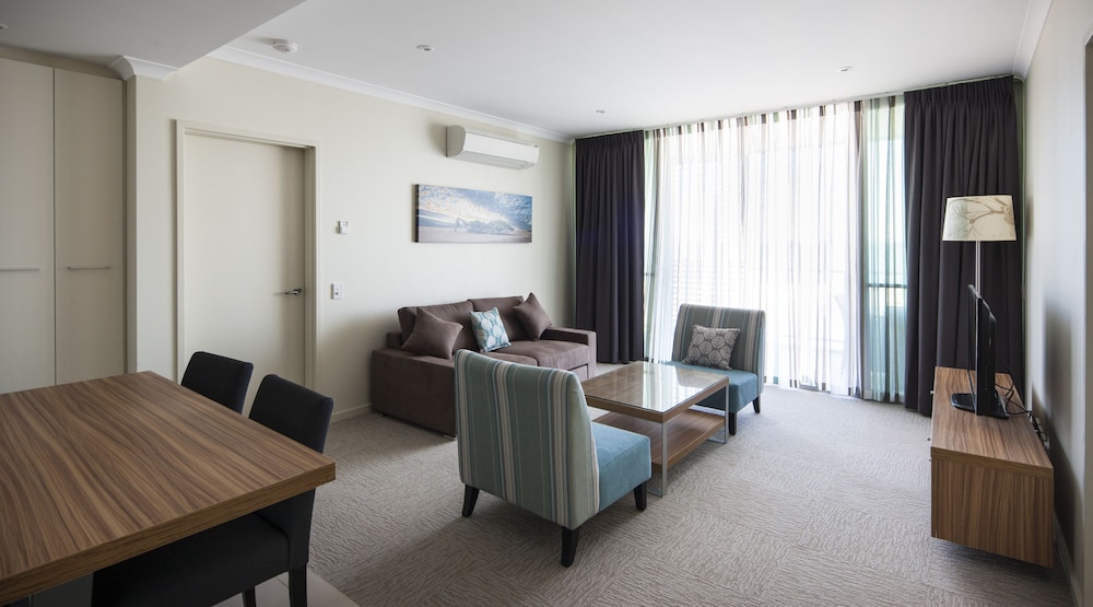 Mantra Geraldton 37/65
