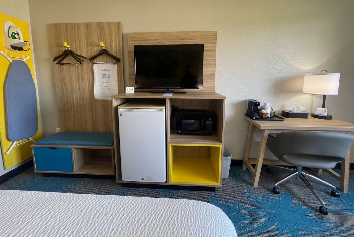 Days Inn by Wyndham Imlay City 36/48