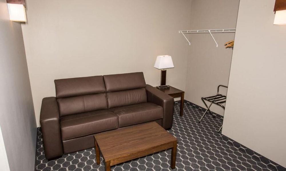The Souris Hotel 8/14