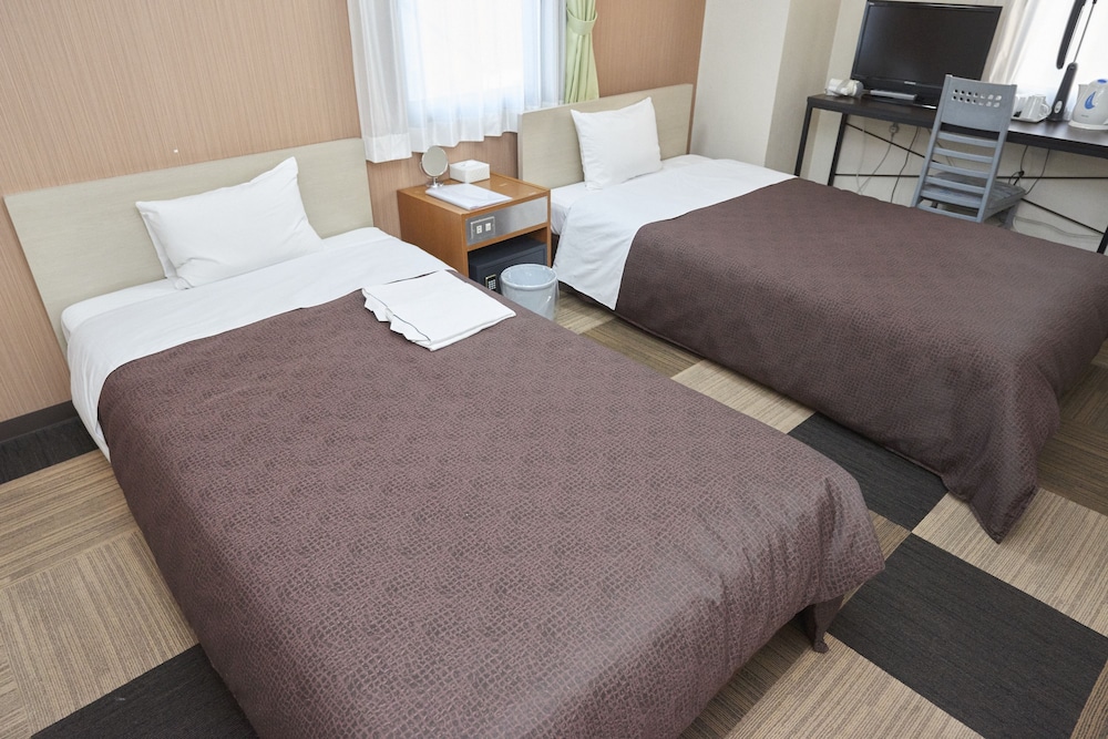 STANDARD, TWIN BEDS, SMOKING