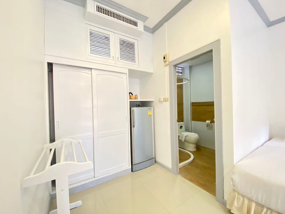 غرفة عائلية بسرير مزدوج وسريرين منفصلين، Garden Home Kata 5/5