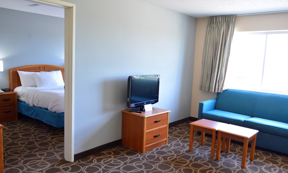 MainStay Suites Dubuque at Hwy 20 24/36