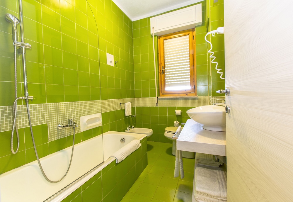Hotel Residence Ulivi E Palme 70/71