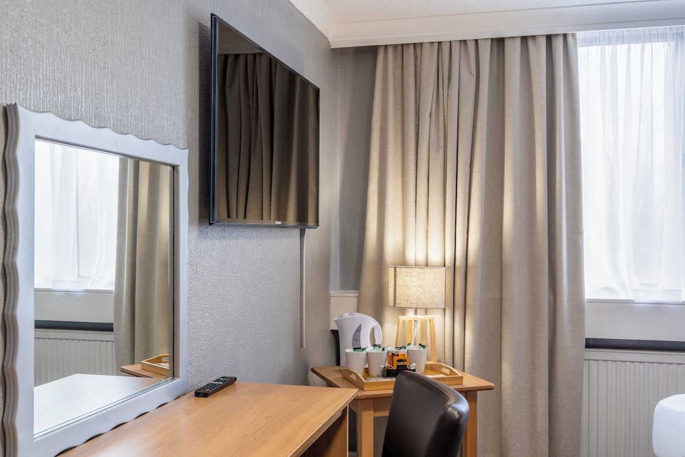 Britannia Airport Hotel Manchester 49/50