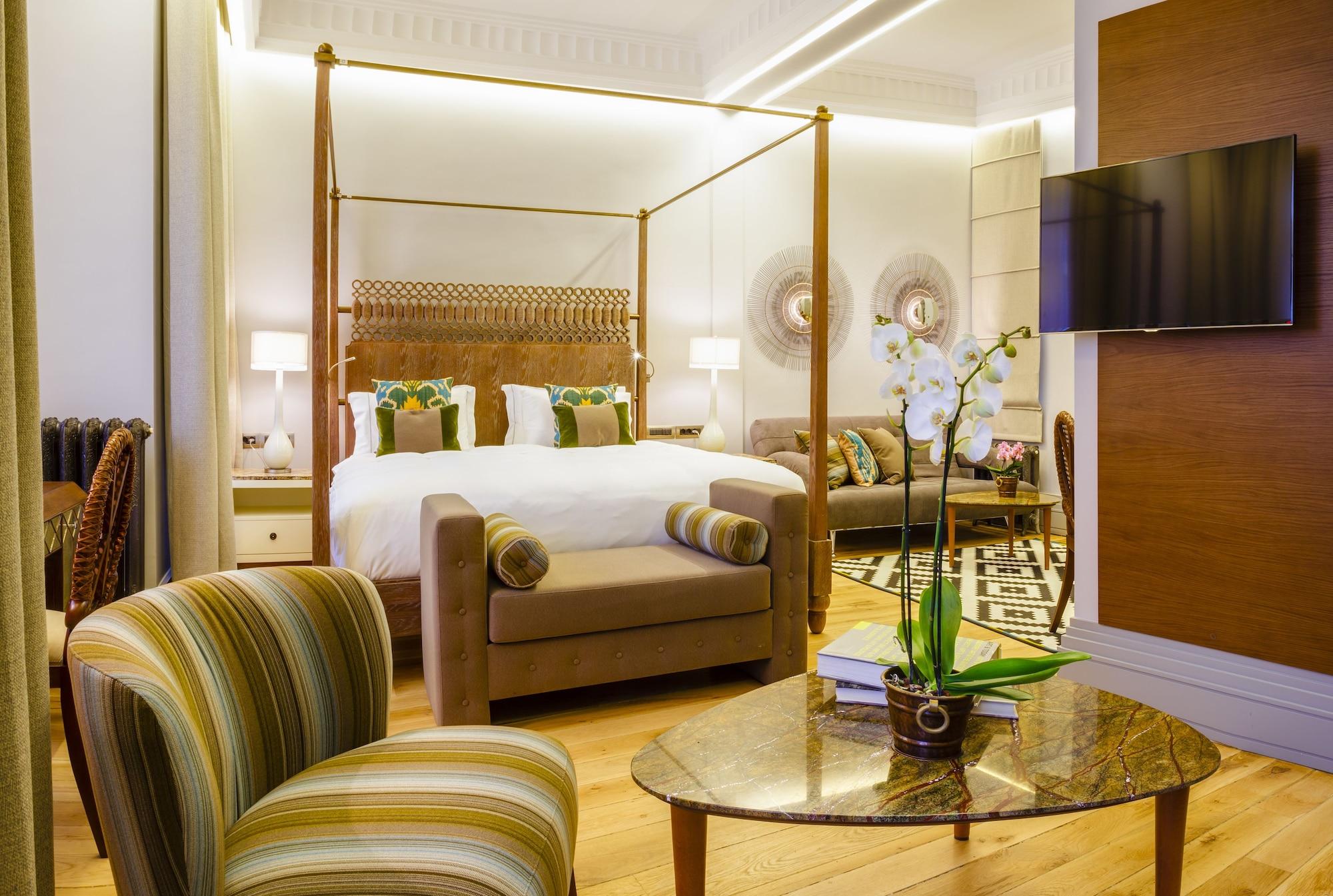 غرفة ديلوكس بإطلالة على المدينة، Ravouna 1906 Suites - Special Class Adults Only 5/6