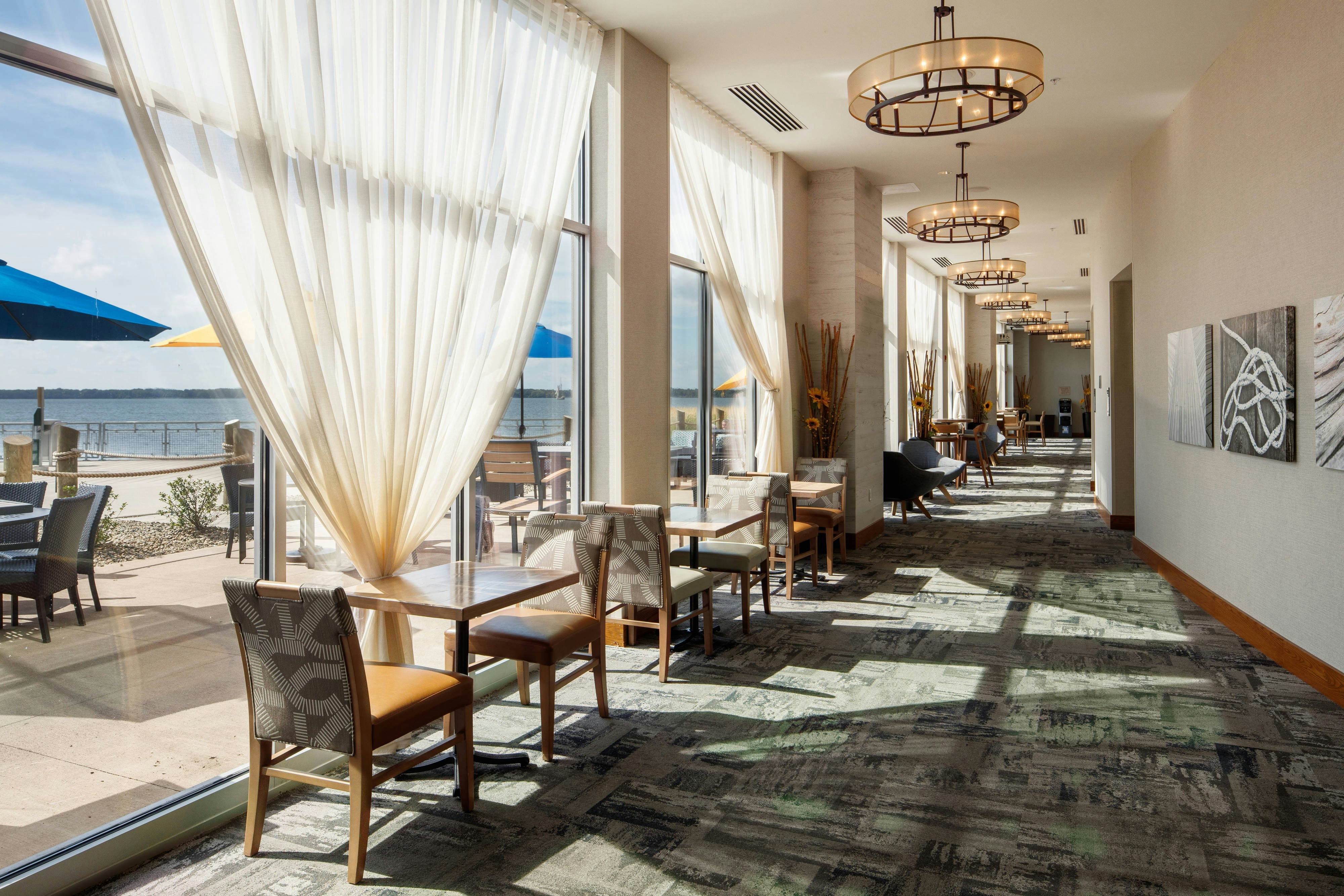 Courtyard Erie Bayfront 33/65