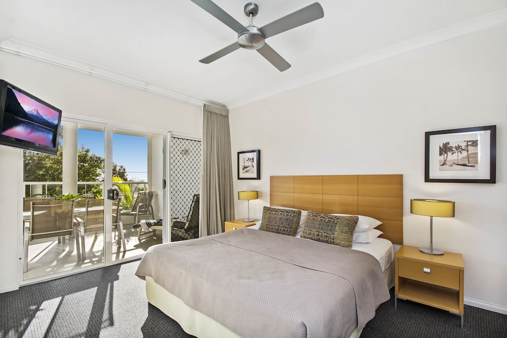 THE LOOKOUT RESORT 34/74