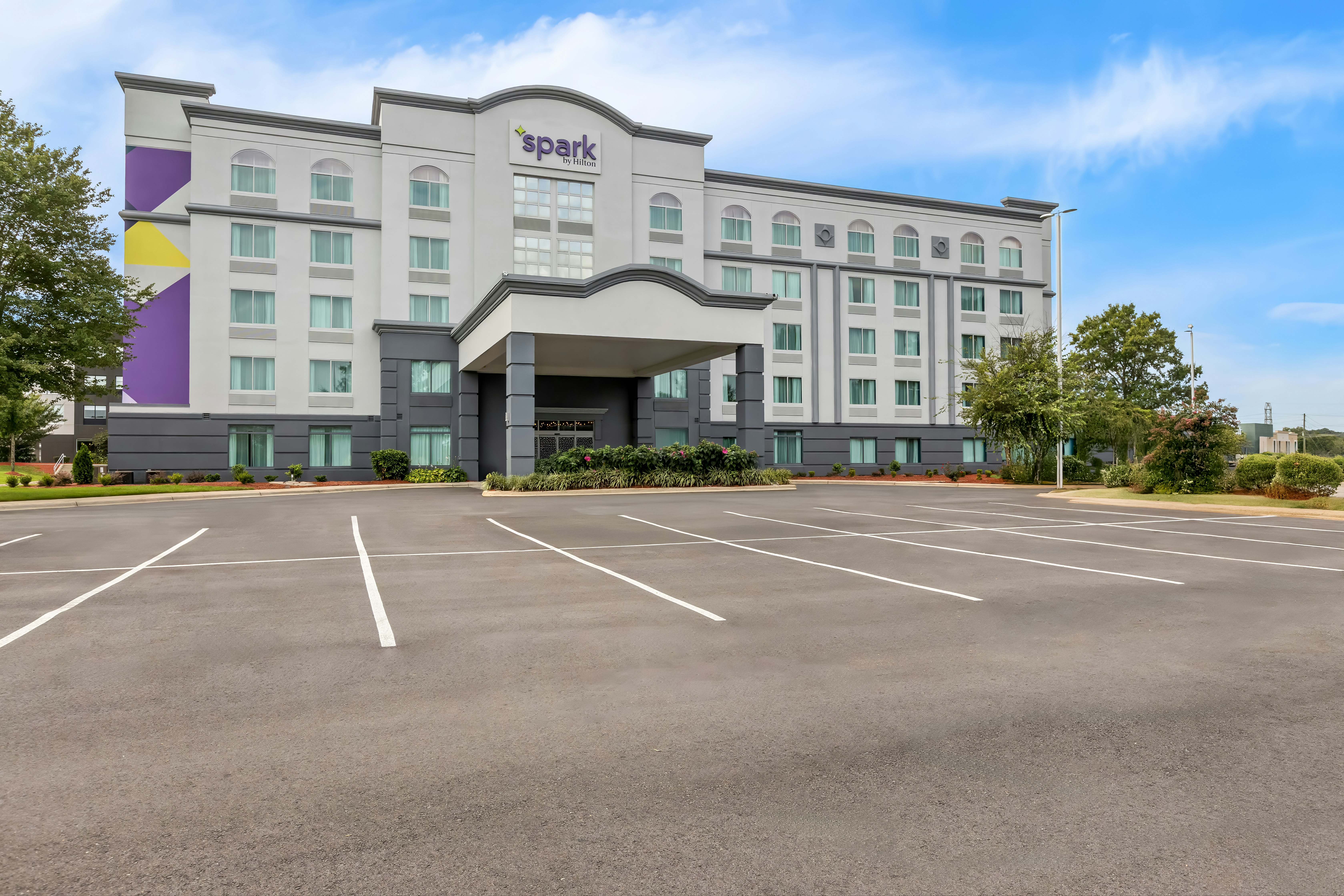 Spark by Hilton Rock Hill 24/27
