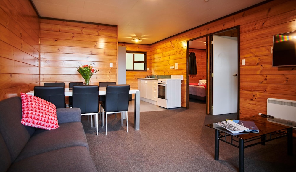 Greymouth Seaside Top 10 Holiday Park 53/71