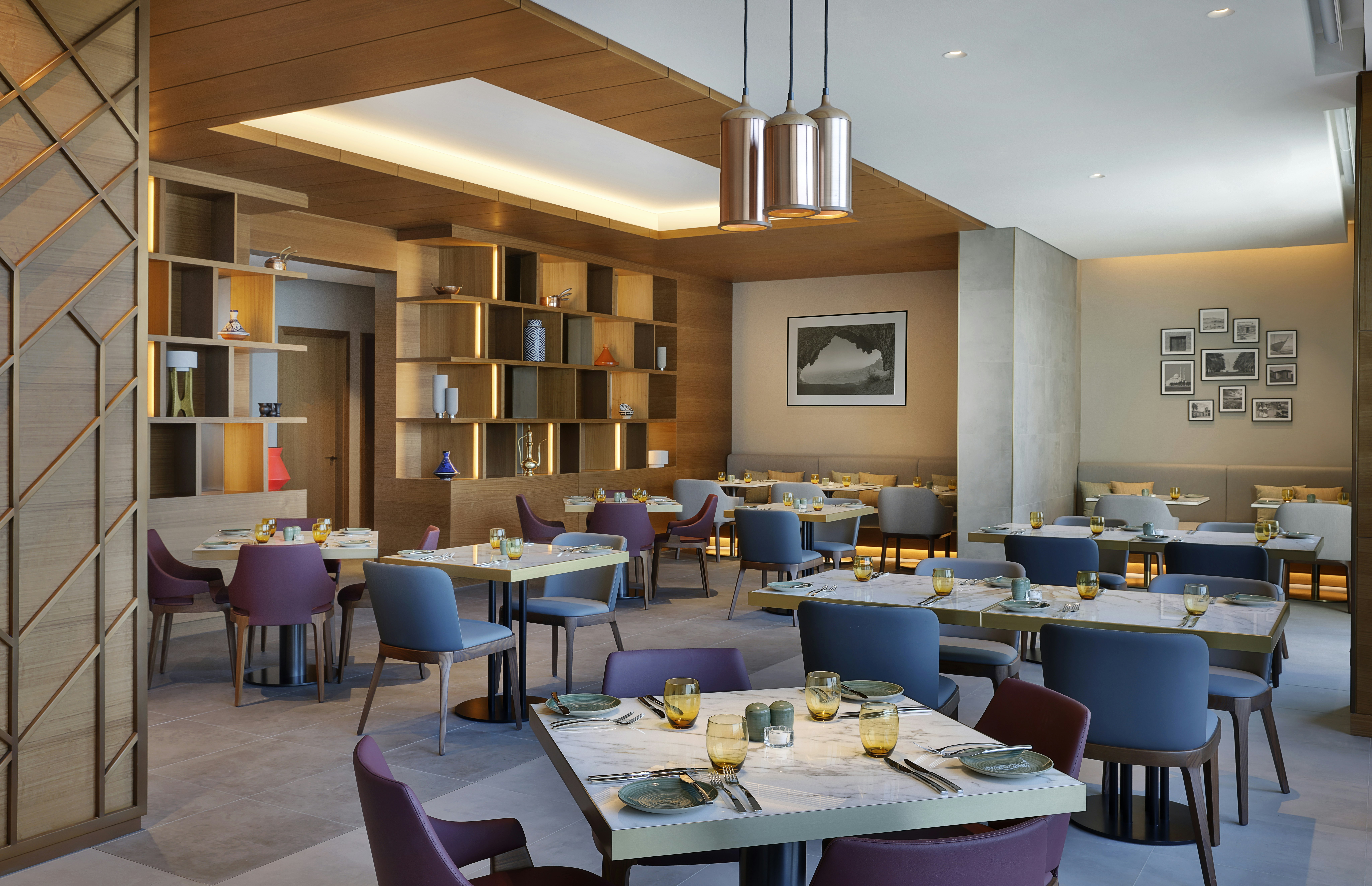 DoubleTree by Hilton Sharjah Waterfront Hotel and Residences 17/35