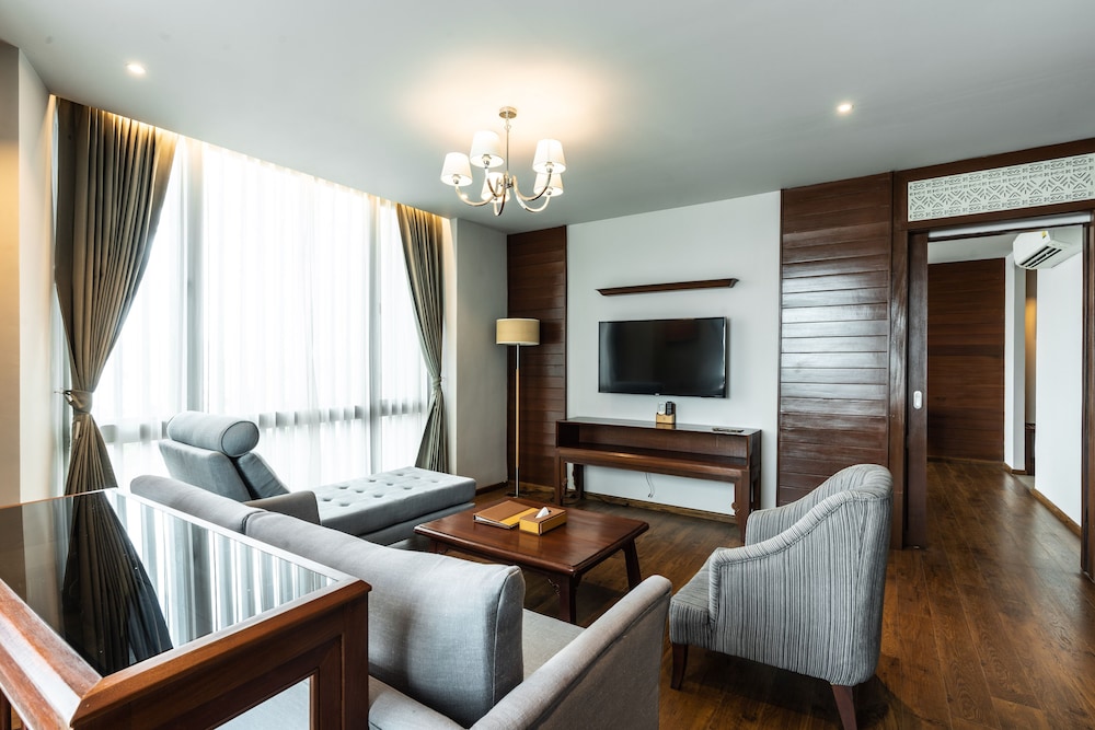 Grand Hotel Vientiane 24/60