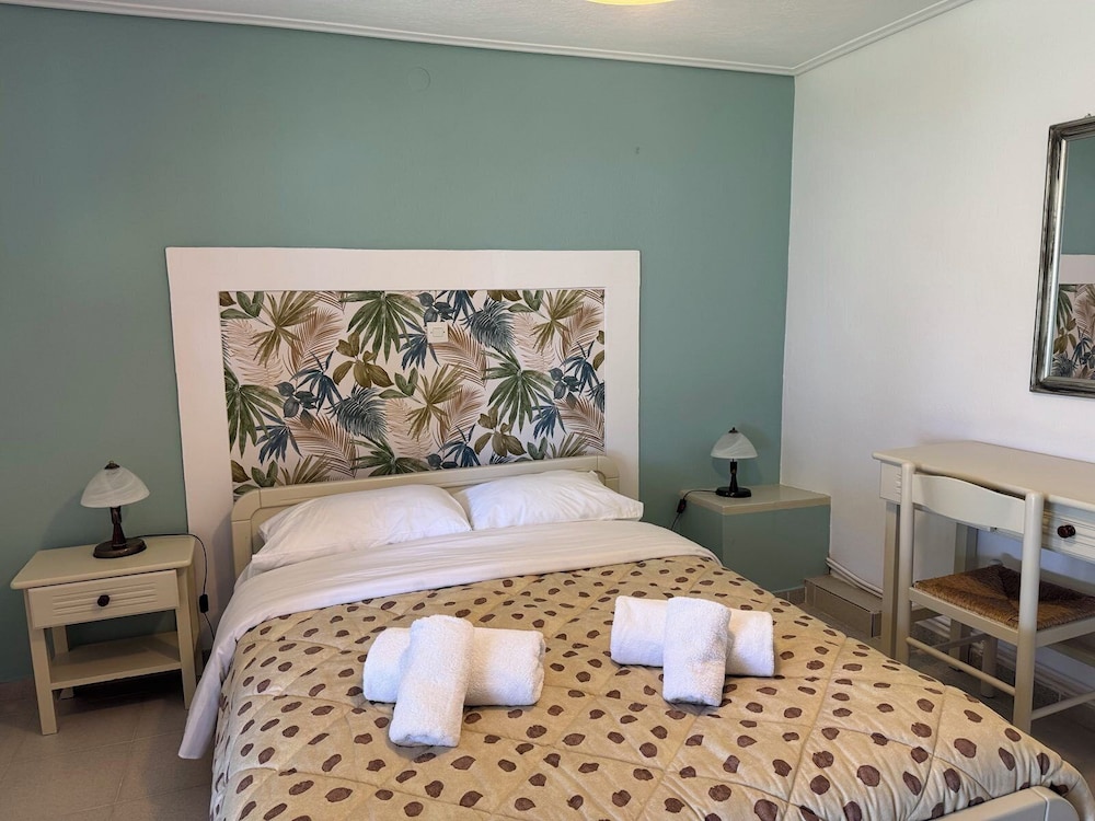 Chrissa Camping Rooms & Bungalows 14/33