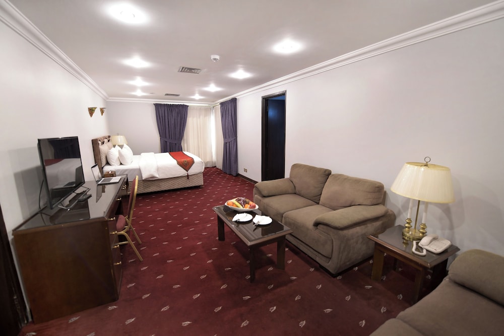 Carlton Tower Hotel 47/55