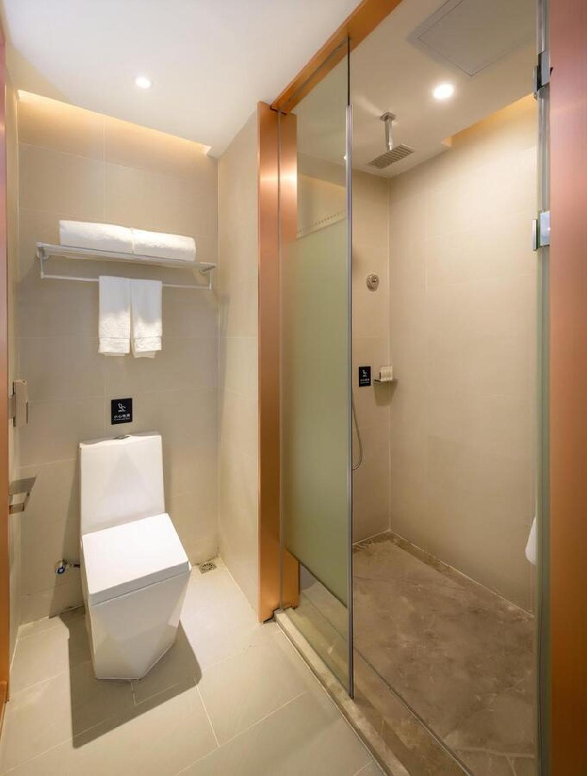Lavande Hotel (Yingde Yingzhou Avenue) 45/46