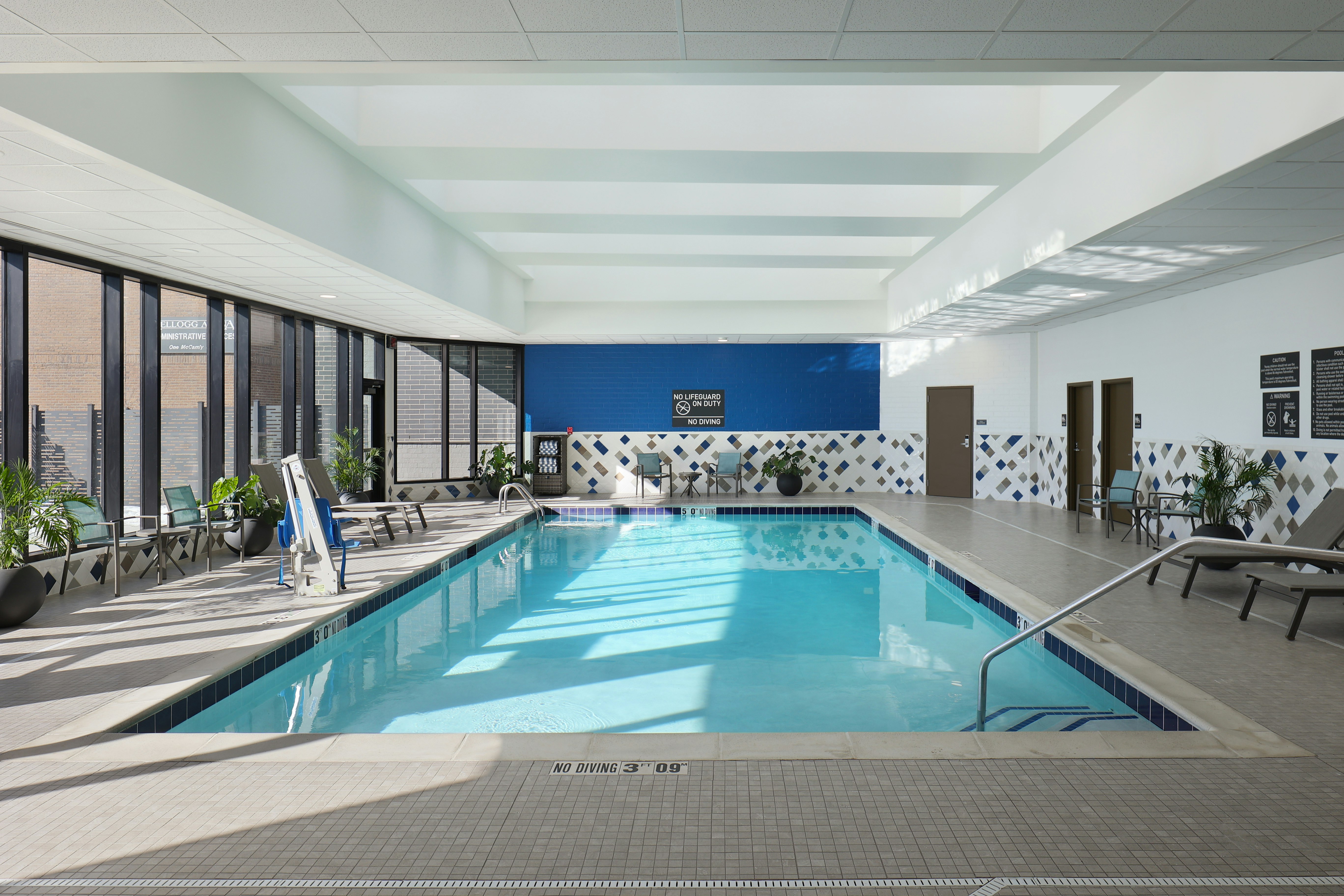 DoubleTree by Hilton Battle Creek 10/44