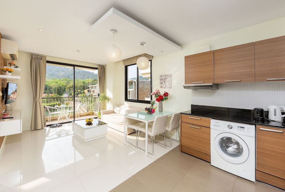 The Lago Apartments By Tropiclook 6/49