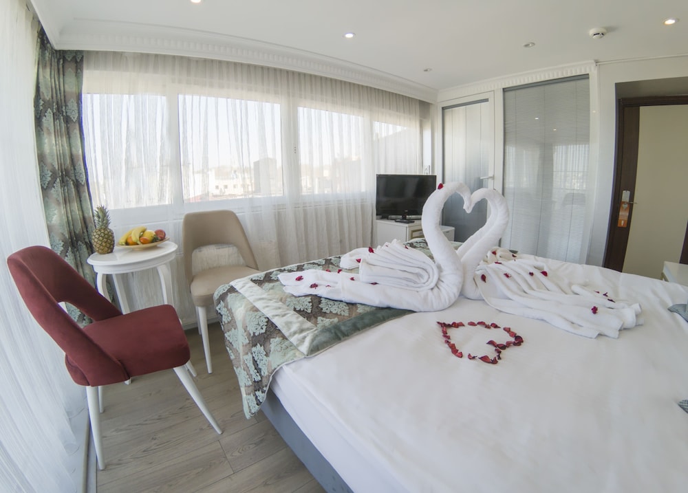 Overwater, Deluxe, Double Bed, Sea View