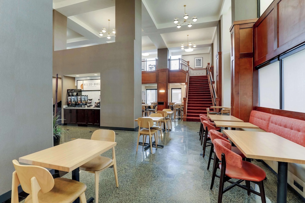 Drury Inn and Suites Birmingham Lakeshore Drive 35/50