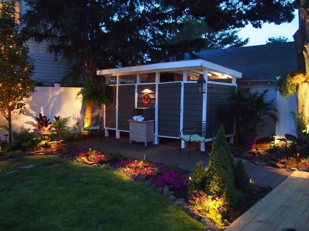 Rehoboth Guest House 8/50