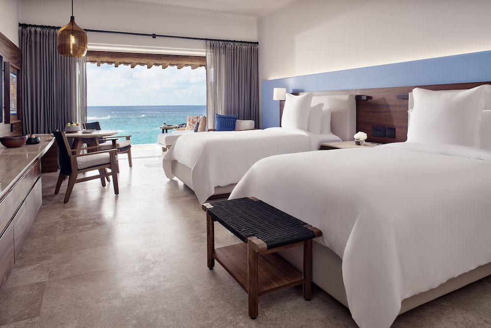 Four Seasons Resort Punta Mita, Mexico 25/85