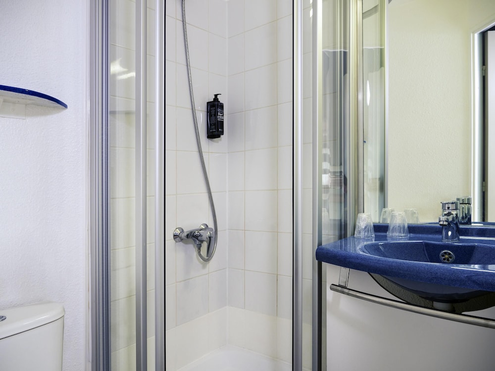 ibis budget Arles Sud Fourchon 40/43