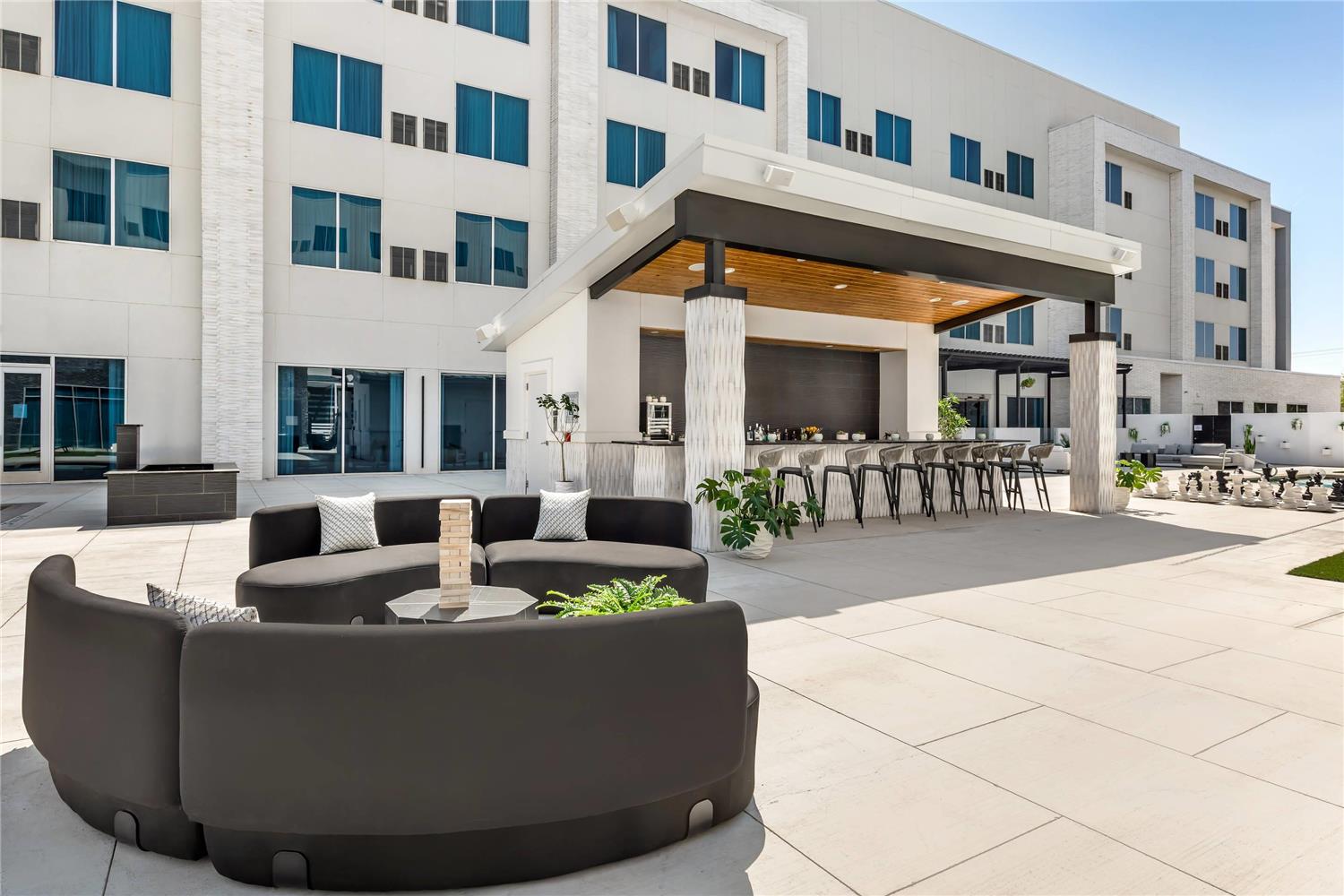 Cambria Hotel Waco University Riverfront 31/35