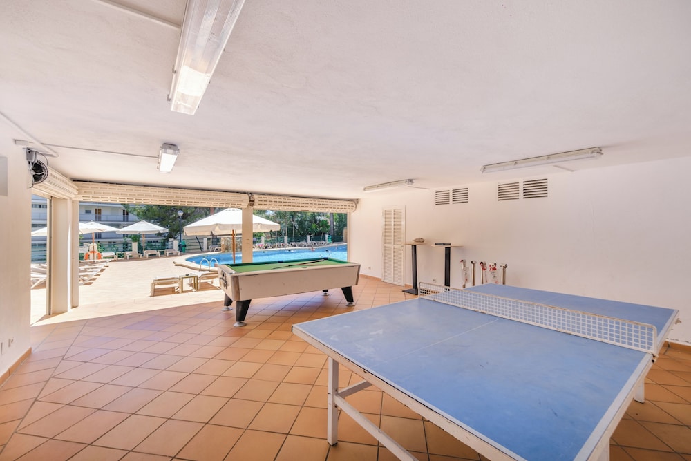Vista Club Apartments 9/28