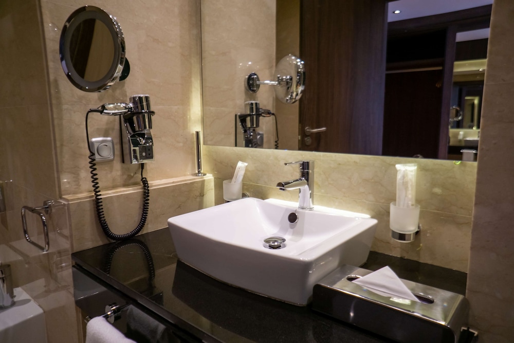 Royal Tulip City Center Tanger Hotel 72/72