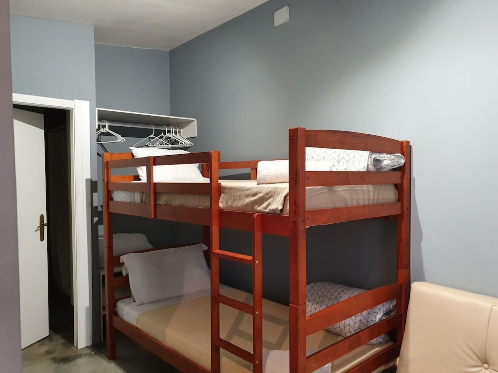 Liv Inn Guest House 26/46