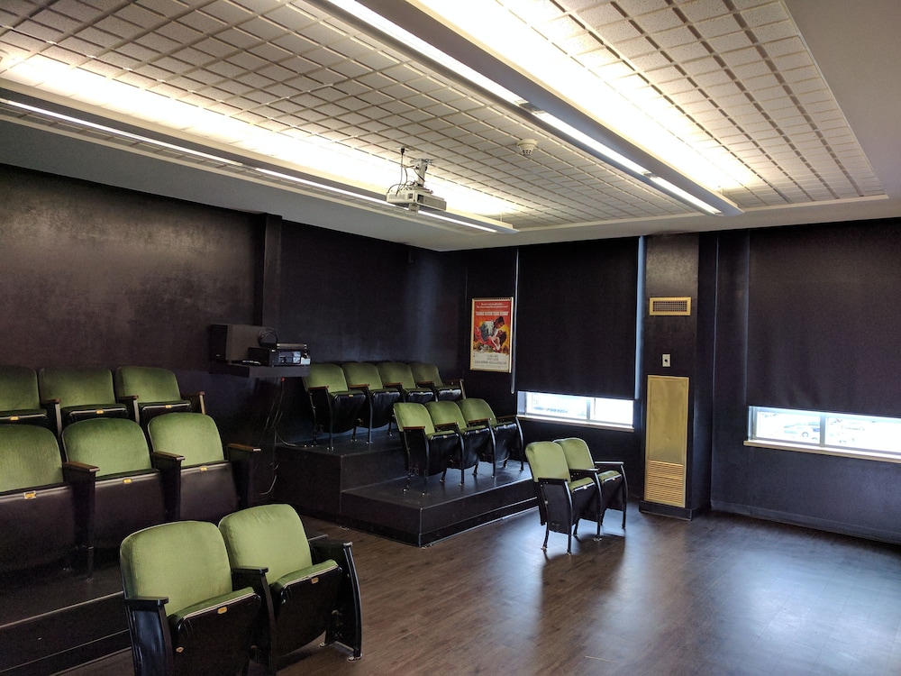 Residence Conference Centre Windsor 7/56