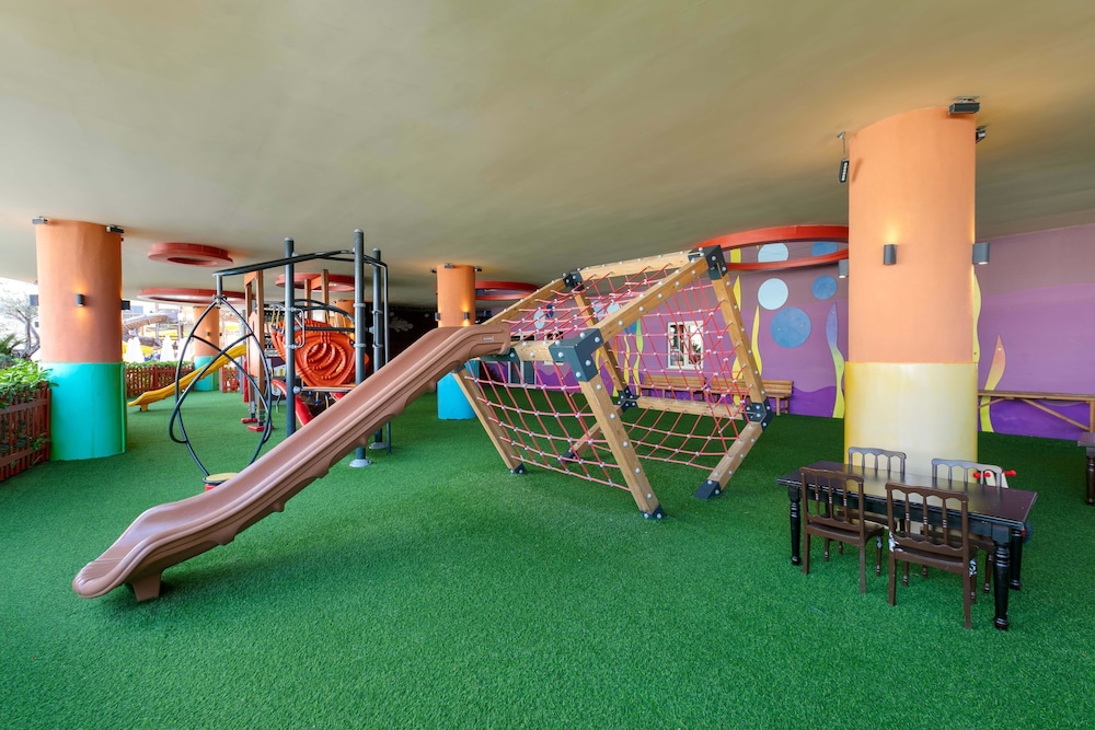 Kirman Hotels Belazur Resort and Spa 62/68