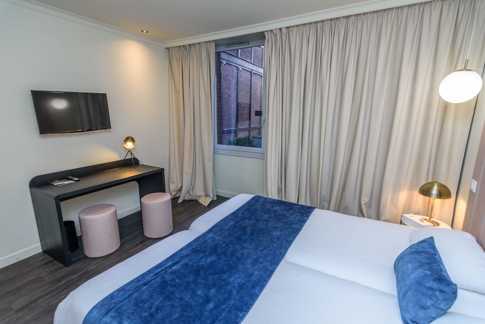 Saint Georges Hotel 26/69