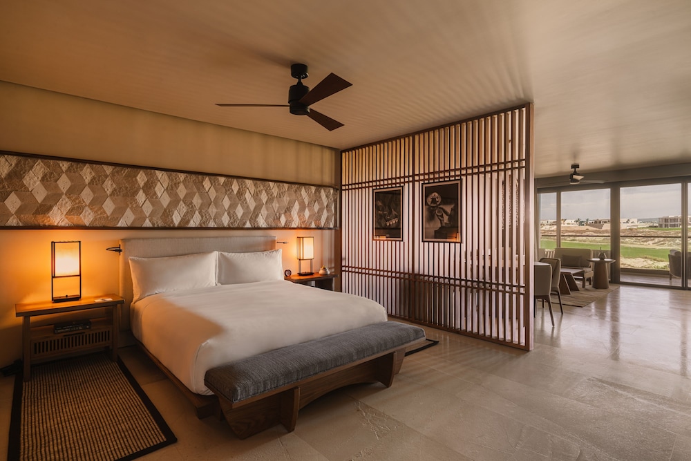 1 BEDROOM, SUITE