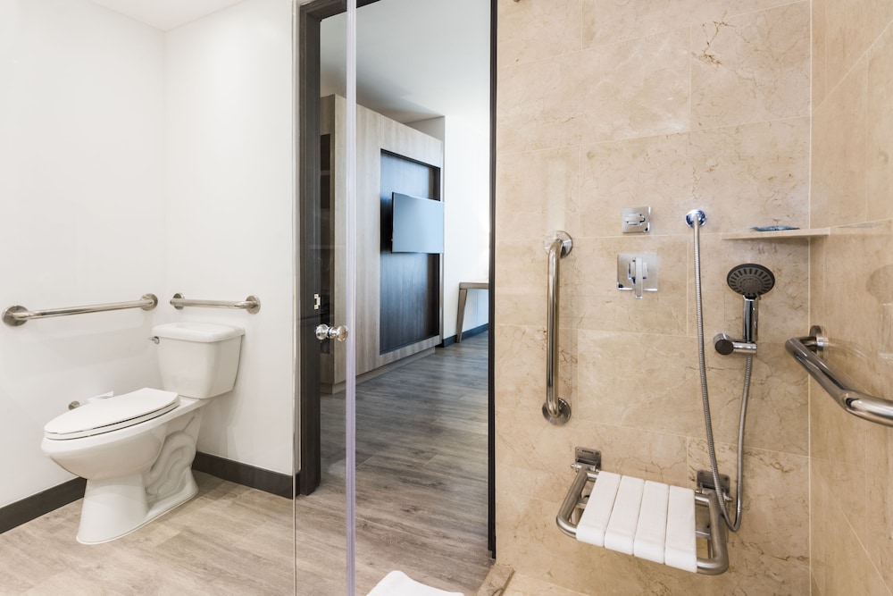 Holiday Inn Express Barranquilla Buenavista 7/43