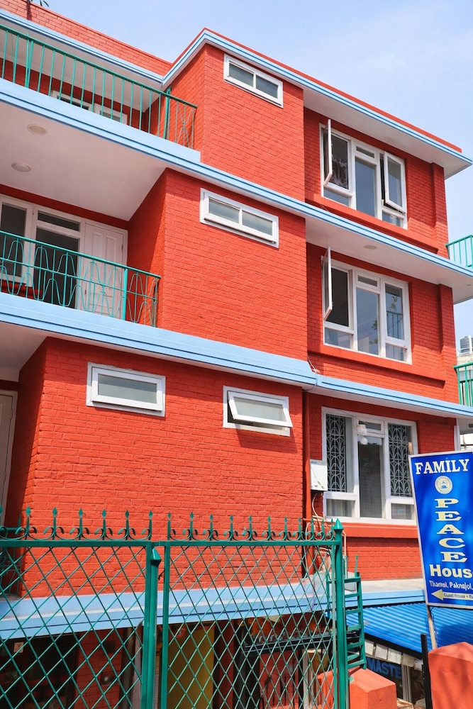 Family Peace House 2/46