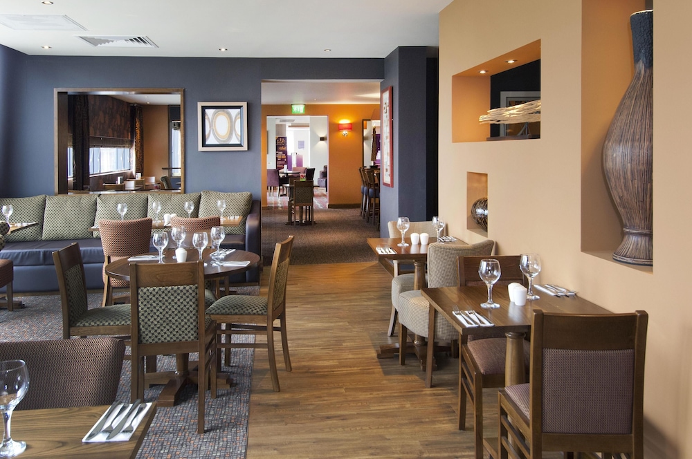 Premier Inn Heathrow Airport Terminal 5 47/58