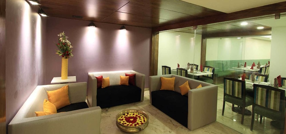 La Woods Hotel 29/50