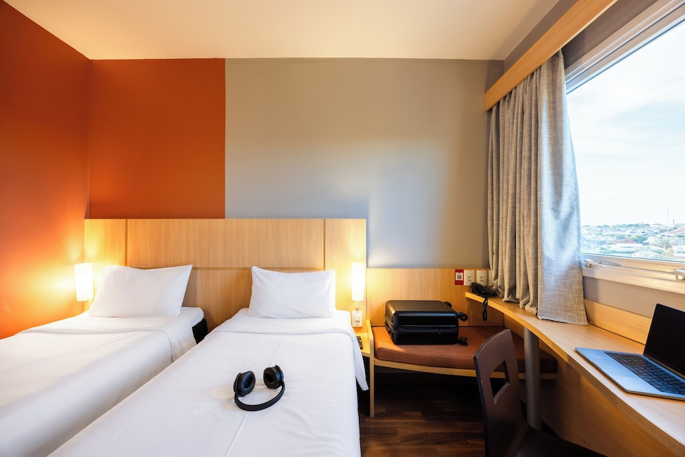 Ibis Ourinhos 24/62