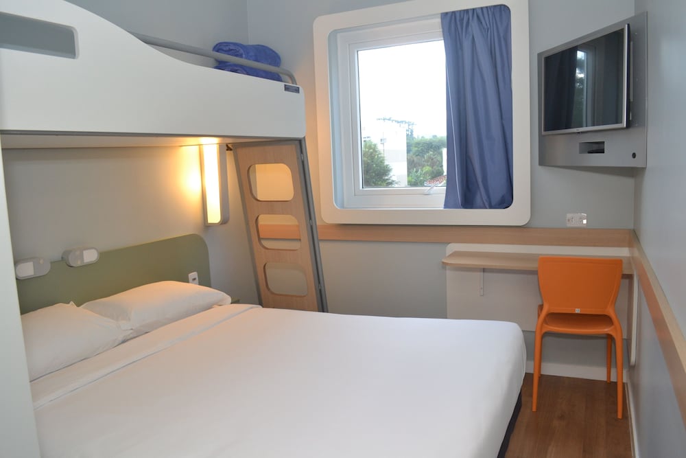 Ibis Budget Blumenau 16/68