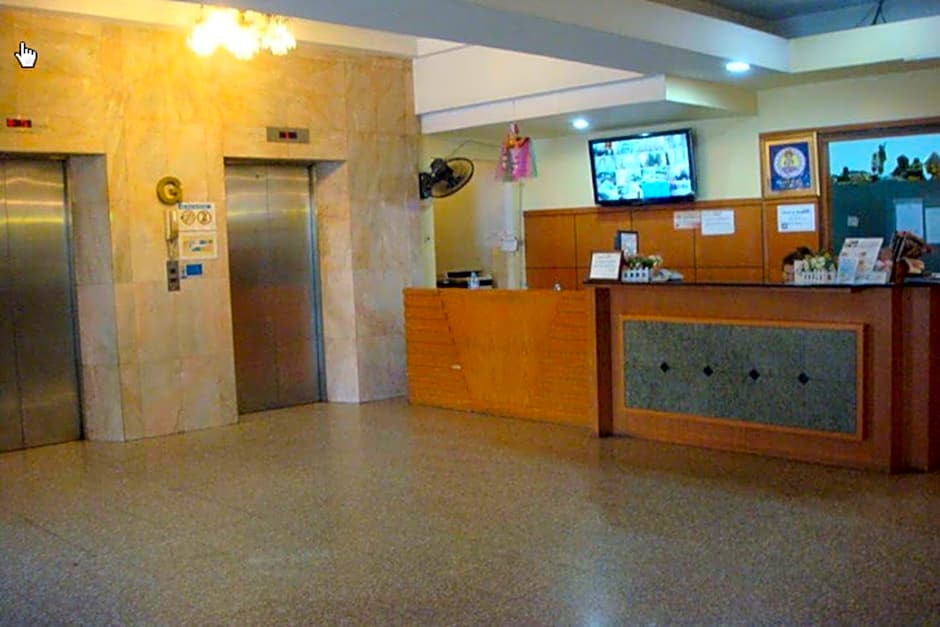 King Royal Garden Inn 4/32
