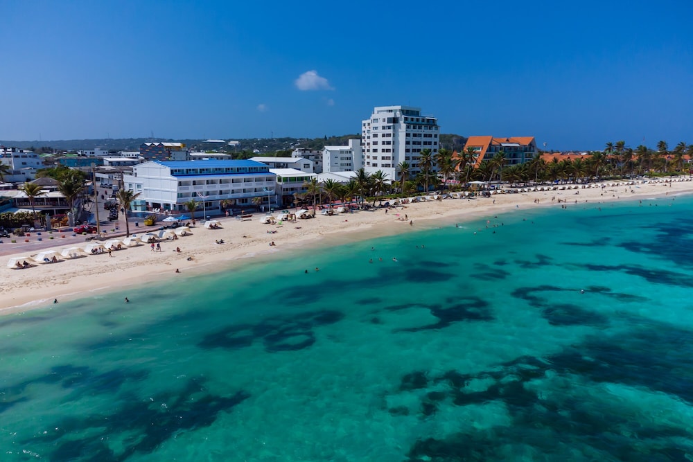 Hotel Bahia Sardina 37/40