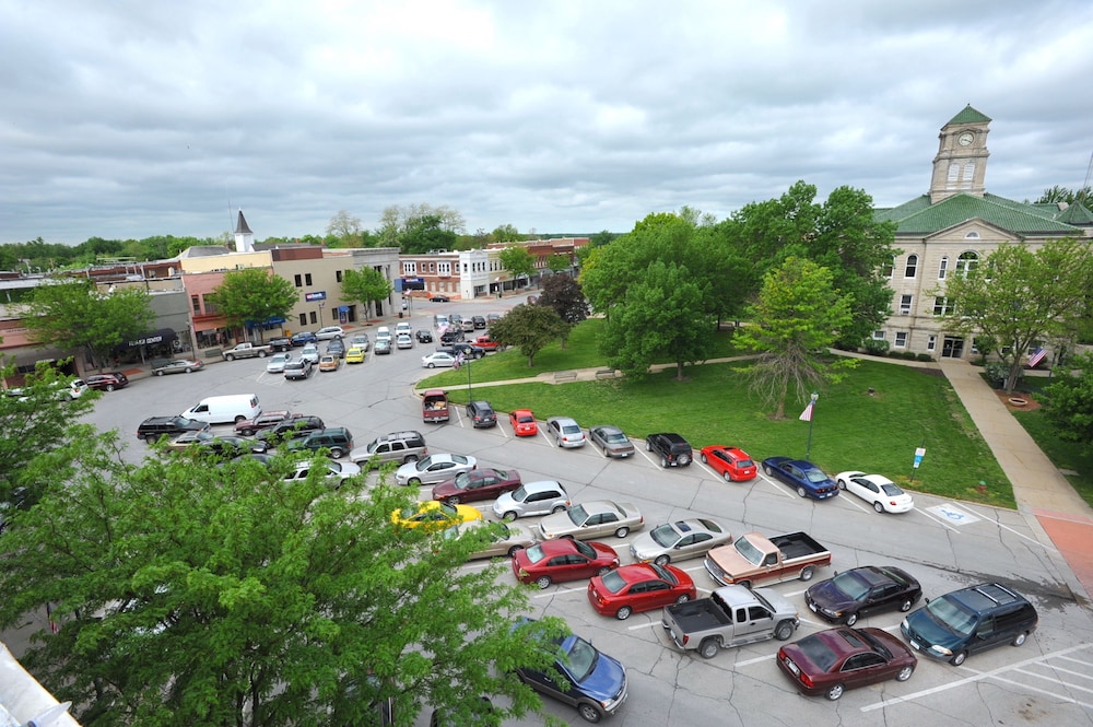 The Continental Hotel Centerville 43/50