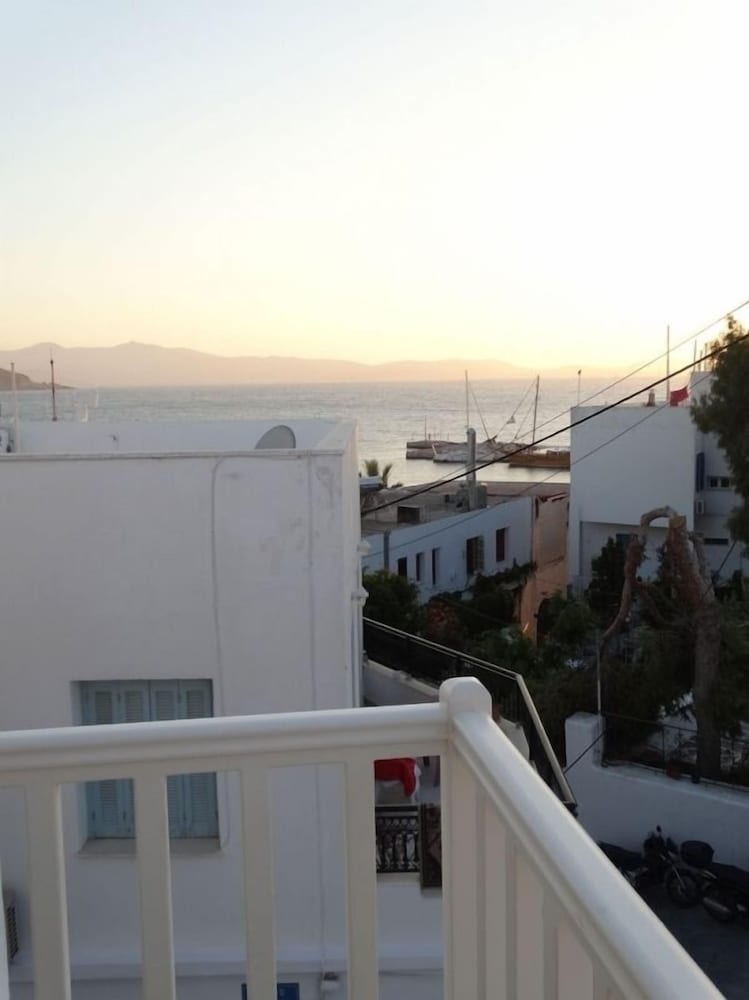 Anassa Studios 3/33