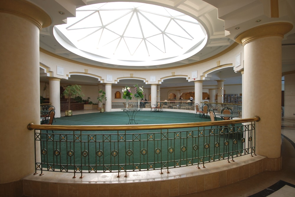 swimming pool spa