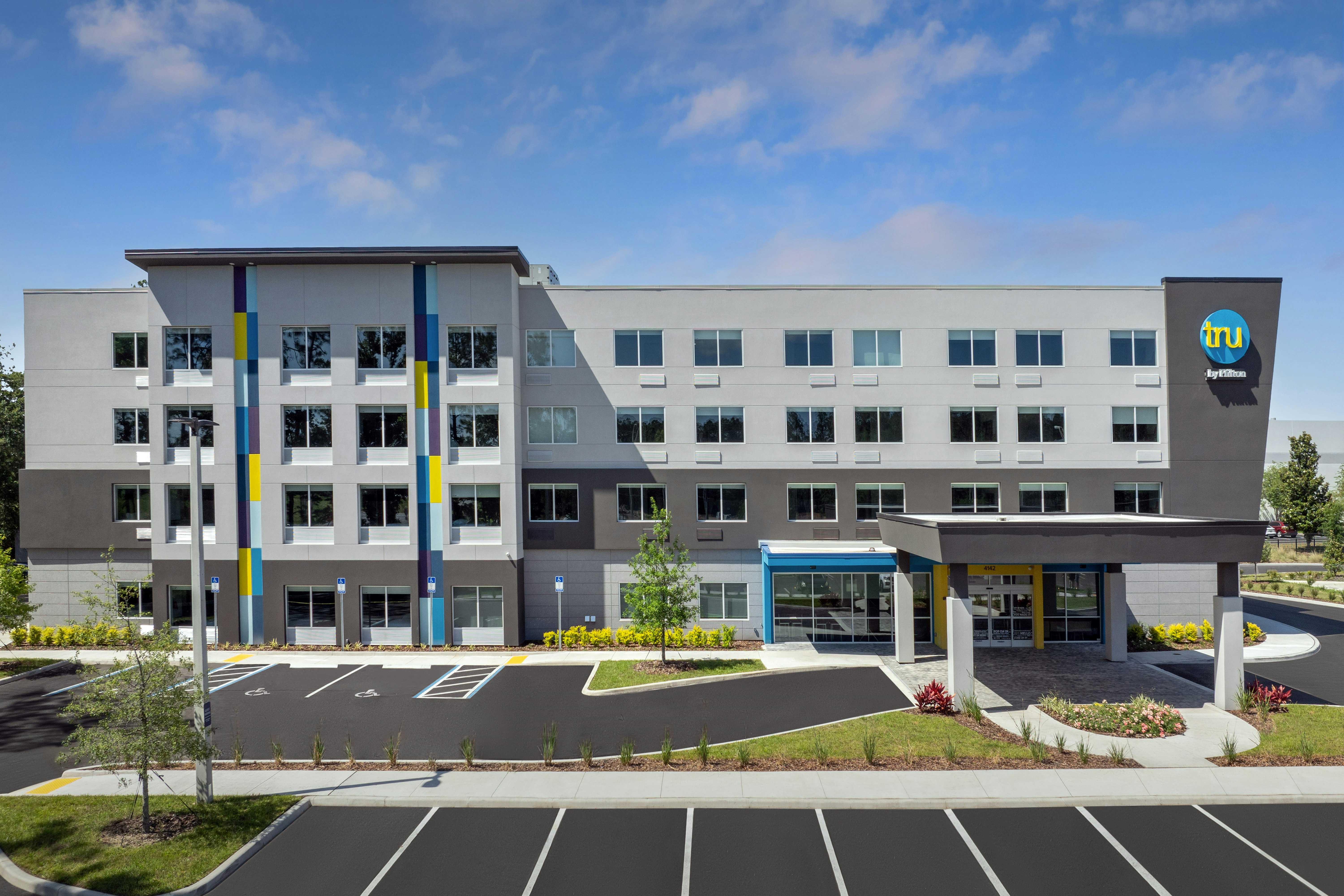 Tru by Hilton Jacksonville West I 295 2/35