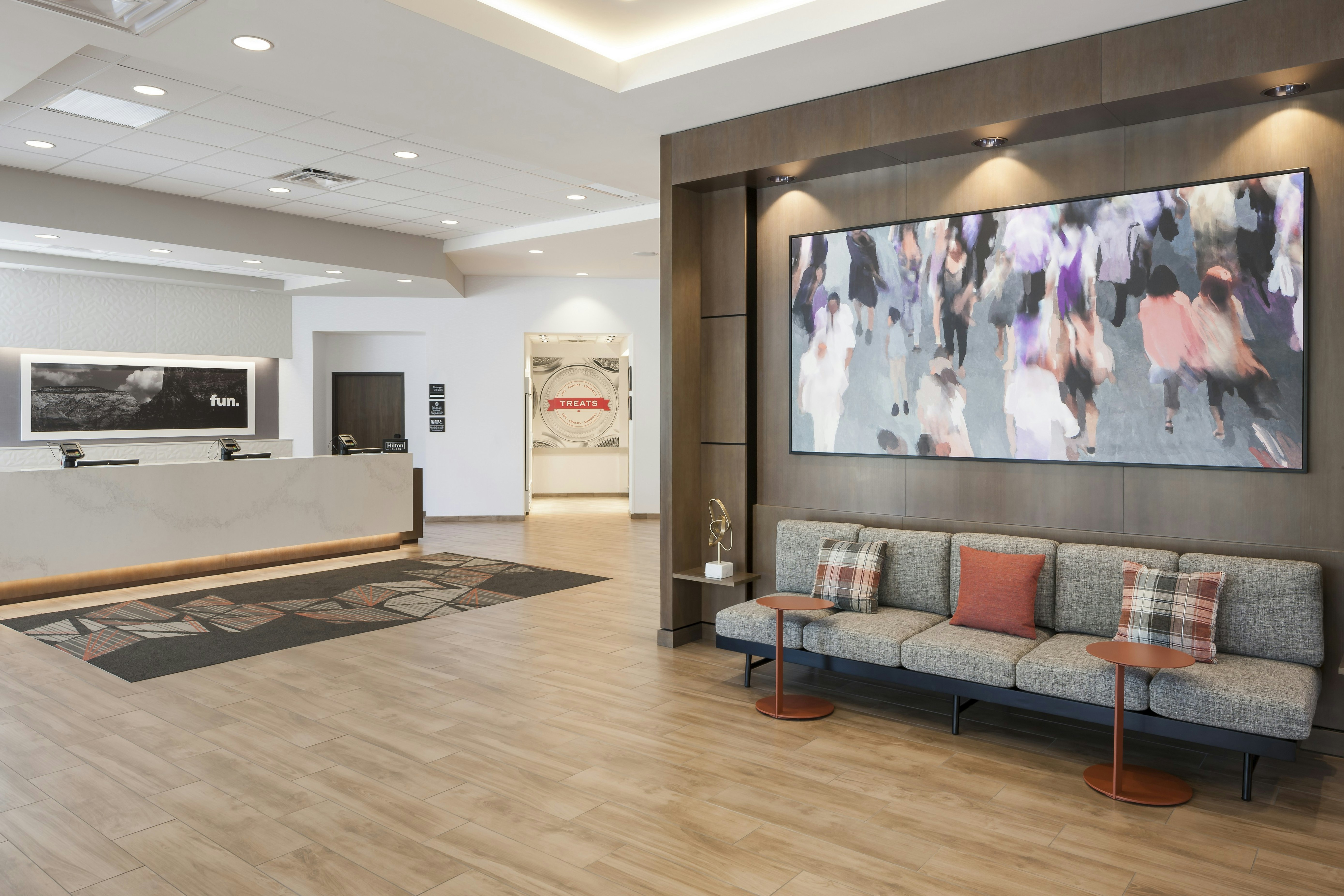 Hampton Inn Suites Phoenix Downtown 25/44