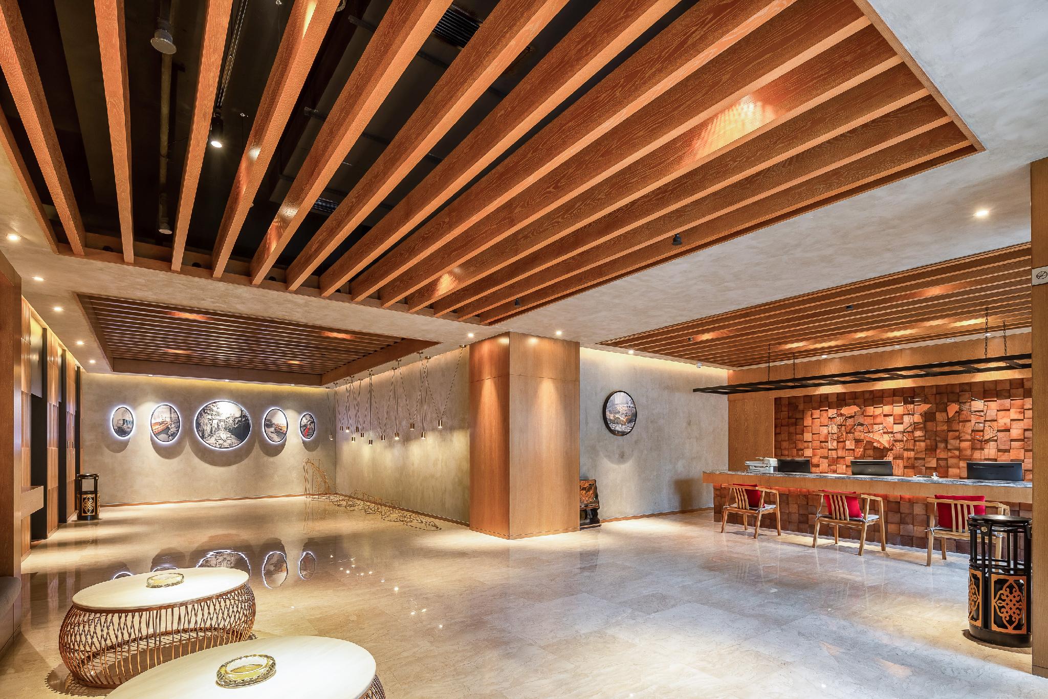 Rezen Kingtown Hotel (Chongqing Xinpaifang) 5/26