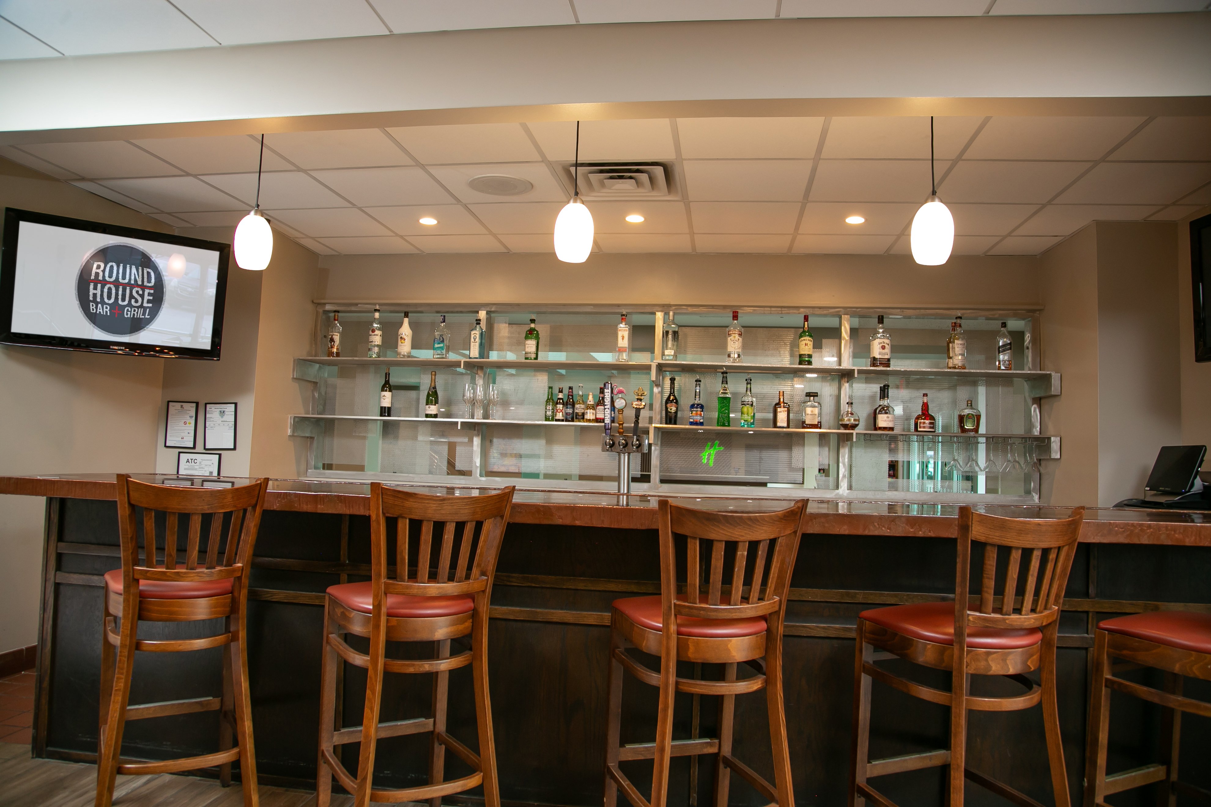 Holiday Inn Metairie New Orleans Airport 45/55